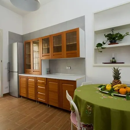 La Casa Al Corso - A Luxury In Lipari * ليباري